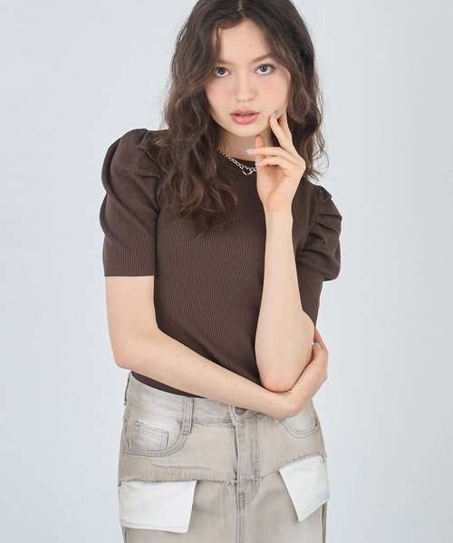 ANAP(アナップ)の「ギャザースリーブ ニット 半袖(ニット/セーター・レディース・ブラウン/ブラック/ホワイト・FREE)」の11枚目の写真