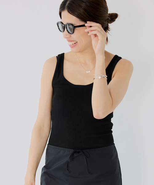 IENA(イエナ)の「Mer-Cottonセーターマシーン ノースリーブ(タンクトップ・レディース・ブラック/ホワイト・FREE)」の1枚目の写真