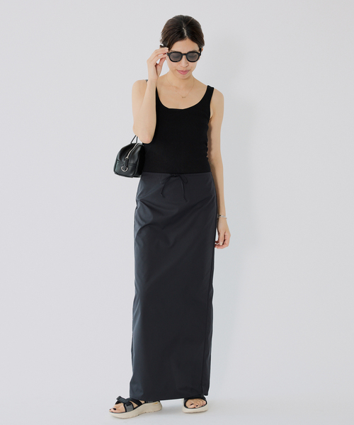 IENA(イエナ)の「Mer-Cottonセーターマシーン ノースリーブ(タンクトップ・レディース・ブラック/ホワイト・FREE)」の12枚目の写真