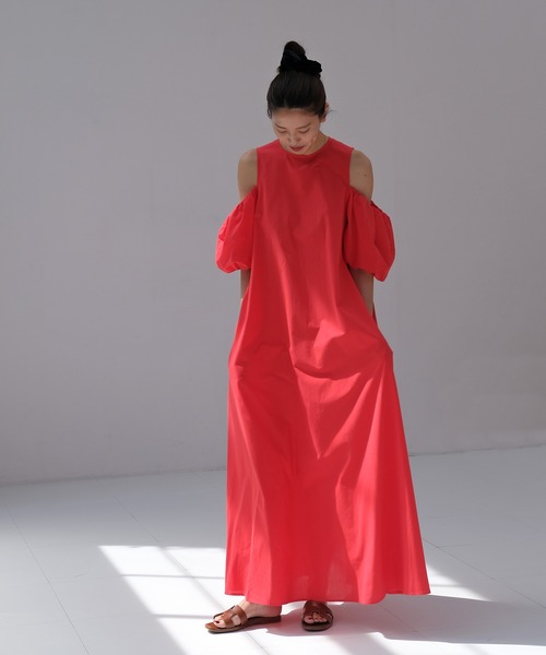 AKTE（アクテ）の「バルーンスリーブボリュームワンピース（ワンピース・レディース・ブラック/レッド・FREE/TALL）」の17枚目の写真