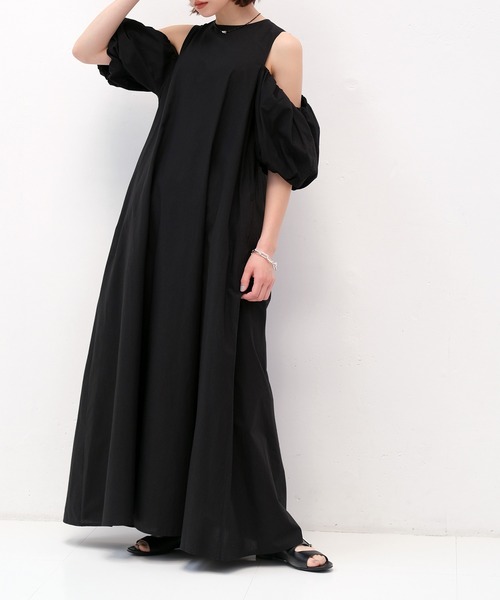 AKTE（アクテ）の「バルーンスリーブボリュームワンピース（ワンピース・レディース・ブラック/レッド・FREE/TALL）」の3枚目の写真