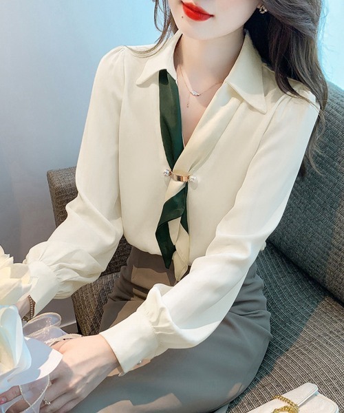 Miniministore(ミニミニストア)の「ボウタイブラウス長袖ネクタイ付きブラウス(シャツ/ブラウス・レディース・ホワイト/アイボリー・FREE)」の2枚目の写真