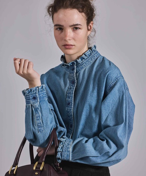 Kelen(ケレン)の「「KELEN / ケレン」フリルデザインデニムシャツ(シャツ/ブラウス・レディース・ライトインディゴブルー/ブルー・S/M)」の7枚目の写真