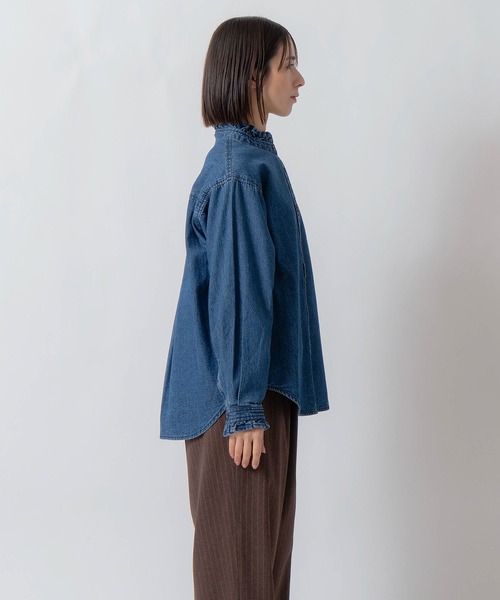 Kelen(ケレン)の「「KELEN / ケレン」フリルデザインデニムシャツ(シャツ/ブラウス・レディース・ライトインディゴブルー/ブルー・S/M)」の16枚目の写真