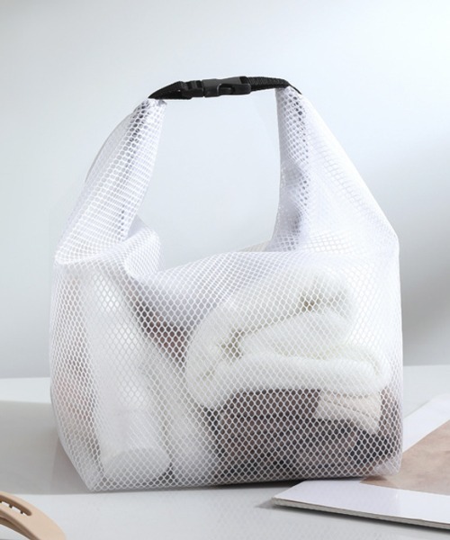 Pochi Pouch(ポチポーチ)の「Pochi Pouch/【3サイズ展開】メッシュ&クリア 防水 ドライ バッグ(エコバッグ/サブバッグ・レディース・グレー/ホワイト・SMALL/MEDIUM/LARGE)」の5枚目の写真