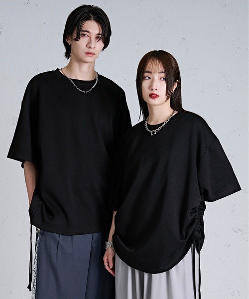 Ellno Loset（エルノロゼット）の「サイドドロストポンチTシャツ（Tシャツ/カットソー・メンズ・オフホワイト/ブラック/ブルー・MEDIUM/SMALL/LARGE）」の2枚目の写真