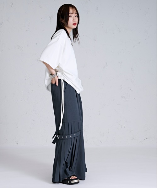 Ellno Loset（エルノロゼット）の「サイドドロストポンチTシャツ（Tシャツ/カットソー・メンズ・オフホワイト/ブラック/ブルー・MEDIUM/SMALL/LARGE）」の8枚目の写真