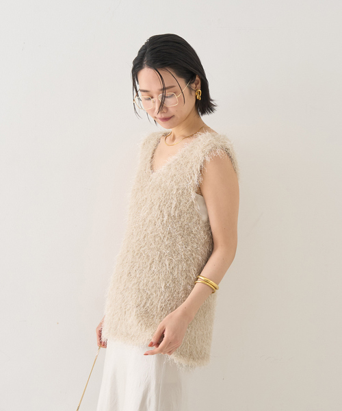 Rouge vif Anna（ルージュヴィフアンナ）の「コンビフェザーニットベスト（ニット/セーター・レディース・アイボリー/ベージュ・フリー）」の5枚目の写真