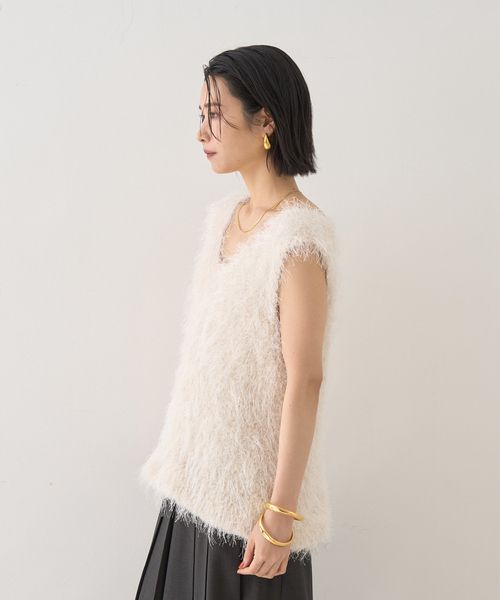 Rouge vif Anna（ルージュヴィフアンナ）の「コンビフェザーニットベスト（ニット/セーター・レディース・アイボリー/ベージュ・フリー）」の13枚目の写真