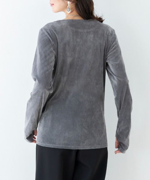 UNDOVE（アンドゥーブ）の「UNDOVE　ベロア風フロッキ－シアートップス　(シアー/薄手/春服)（Tシャツ/カットソー・レディース・ライトグレー/ブラック・MEDIUM/LARGE/X-LARGE）」の8枚目の写真