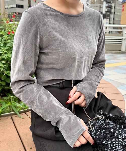 UNDOVE（アンドゥーブ）の「UNDOVE　ベロア風フロッキ－シアートップス　(シアー/薄手/春服)（Tシャツ/カットソー・レディース・ライトグレー/ブラック・MEDIUM/LARGE/X-LARGE）」の22枚目の写真