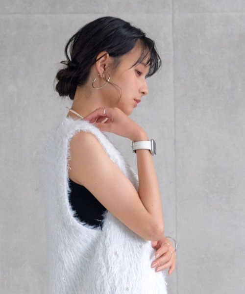 attiree(アティレー)の「アップルウォッチバンド トゴレザー 本革【38/40/41/42(Series10)mm】【42(Series1/2/3)/44/45/46/49mm】(デジタル腕時計・レディース・ブラック/ダークグリーン/イエロー/ブラウン/ネイビー/ダークブラウン/グリーン/ピンク/ホワイト/レッド/ブルー/ターコイズブルー/グレイッシュベージュ/オレンジ/ダークブルー/ブルー系その他/アイボリー・42/38)」の2枚目の写真