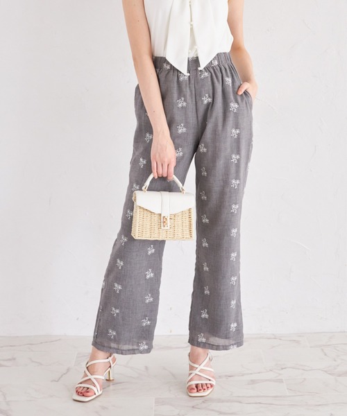 tocco closet（トッコ　クローゼット）の「【ZOZO限定】ミニフラワーエンブロイダリーパンツ　※セットアップ可能（その他パンツ・レディース・ブラック/グレー・M）」の8枚目の写真