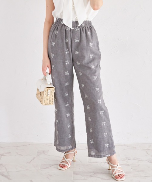 tocco closet（トッコ　クローゼット）の「【ZOZO限定】ミニフラワーエンブロイダリーパンツ　※セットアップ可能（その他パンツ・レディース・ブラック/グレー・M）」の9枚目の写真