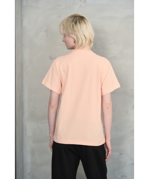 新品未使用　MACHATT フォトプリント Tシャツ ベージュ 花 クルーネック 新品未使用 MACHATT フォトプリント Tシャツ ベージュ 花 ク