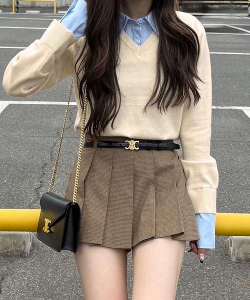 junoah（ジュノア）の「襟付きVネックニット（ニット/セーター・レディース・アイボリー/ネイビー/チャコール/ブラウン/グレー・LARGE/MEDIUM）」の6枚目の写真