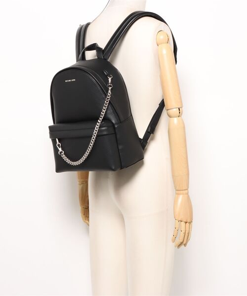 MICHAEL KORS（マイケルコース）の「SLATER MD CHAIN BKPK バックパック（バックパック/リュック・レディース・ブラック・FREE）」の3枚目の写真