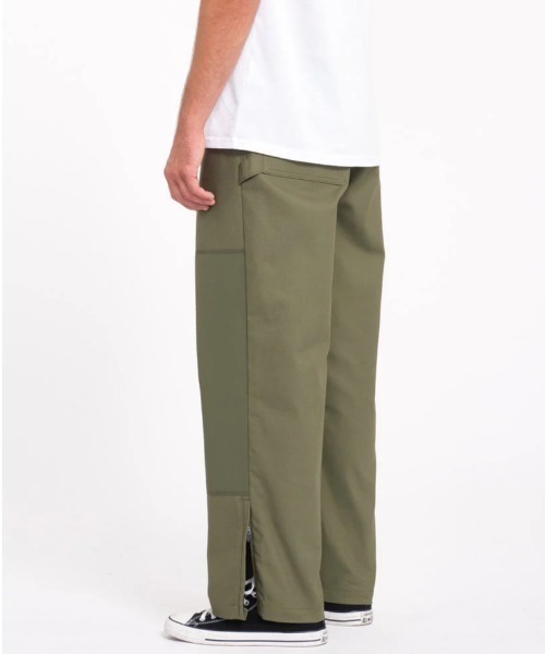 VOLCOM(ボルコム)の「【VOLCOM/ボルコム】 POVJ Bryan Iguchi Work Pants /ルーズフィットブーツジッパーワークパンツ(その他パンツ・メンズ・オリーブ・36inch)」の8枚目の写真