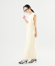 Muscat（マスカット）の「スポンジニット　深Uネックロングワンピース（ワンピース）」