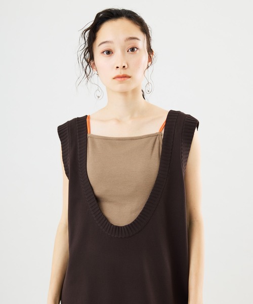 Muscat(マスカット)の「スポンジニット 深Uネックロングワンピース(ワンピース・レディース・ブラック/ブラウン/クリーム・F)」の6枚目の写真