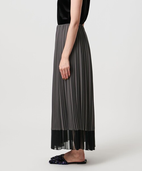 UNITED ARROWS（ユナイテッドアローズ）の「シアー コンビ プリーツ スカート（スカート・レディース・オフホワイト/ダークグレー/ブラック・36/38）」の17枚目の写真
