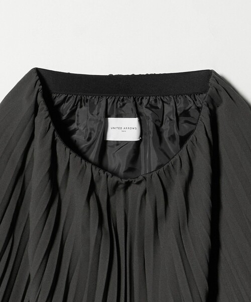 UNITED ARROWS（ユナイテッドアローズ）の「シアー コンビ プリーツ スカート（スカート・レディース・オフホワイト/ダークグレー/ブラック・36/38）」の22枚目の写真