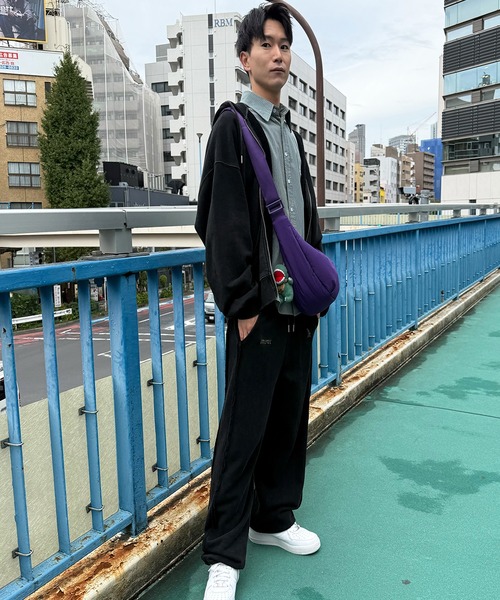 DOUBLE NAME(ダブルネーム)の「【m:rex】ミニ恐竜刺しゅうスウェットパンツ(その他パンツ・レディース・ブラック/ライトグレー・FREE)」の5枚目の写真