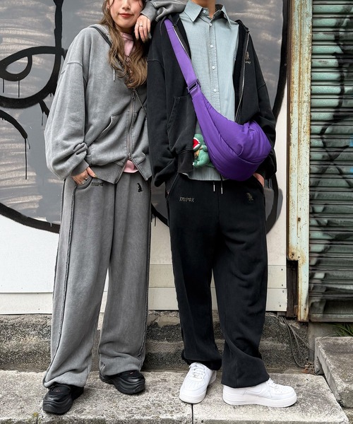 DOUBLE NAME(ダブルネーム)の「【m:rex】ミニ恐竜刺しゅうスウェットパンツ(その他パンツ・レディース・ブラック/ライトグレー・FREE)」の7枚目の写真