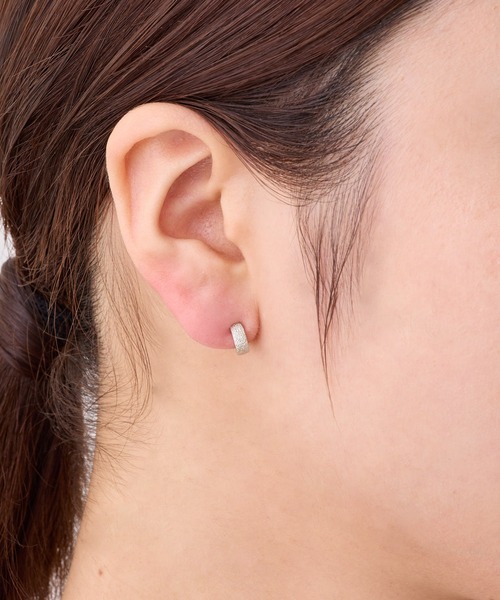 CALIN STANDARD(カリンスタンダード)の「◆金属アレルギー対応◆◆made in japan◆【純金厚メッキ】 スターダスト 極小ミニマル ループフィットイヤリング(イヤリング・レディース・シルバー/ゴールド/ピンクゴールド・FREE)」の2枚目の写真