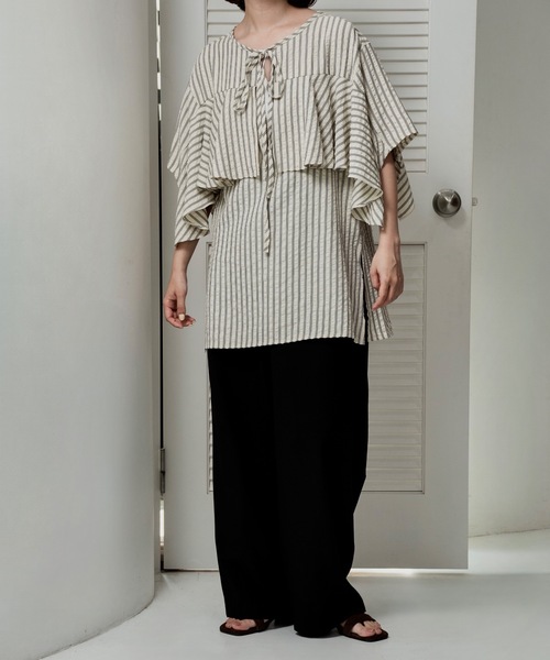 lawgy(ラウジー)の「unevenness stripe frill ribbon blouse / アンイーヴンネスストライプフリルリボンブラウス(シャツ/ブラウス・レディース・クリーム/ホワイト・FREE)」の5枚目の写真