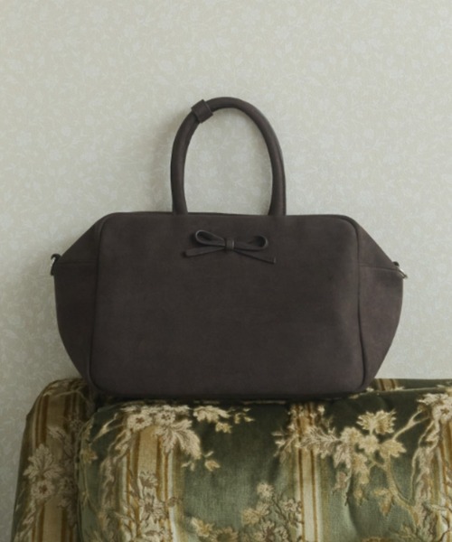 バッグ FEKETE SUEDE 2WAY RIBBON BOSTON BAG FEKETE（フェケテ）の「SUEDE 2WAY RIBBON BOSTON BAG / 2WAY
