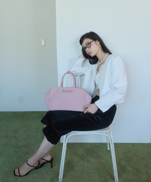 バッグ FEKETE SUEDE 2WAY RIBBON BOSTON BAG FEKETE（フェケテ）の「SUEDE 2WAY RIBBON BOSTON BAG / 2WAY