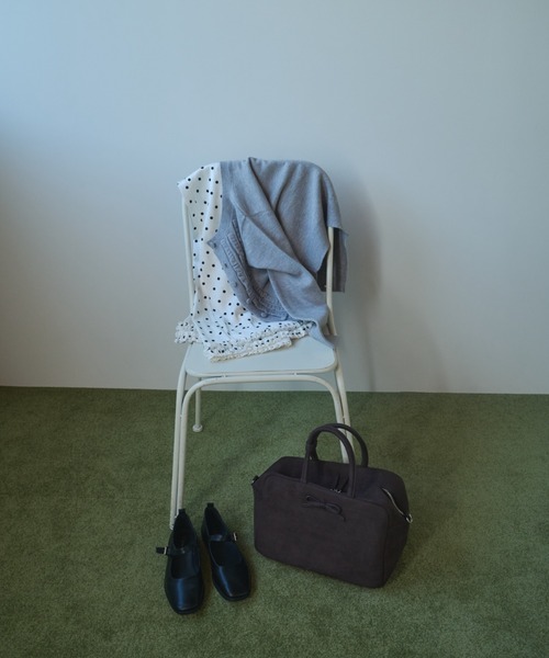 FEKETE（フェケテ）の「suede 2way ribbon bag / 2WAY リボンスエードボストンバッグ（ボストンバッグ・レディース・ピンク/ブラウン・FREE）」の17枚目の写真