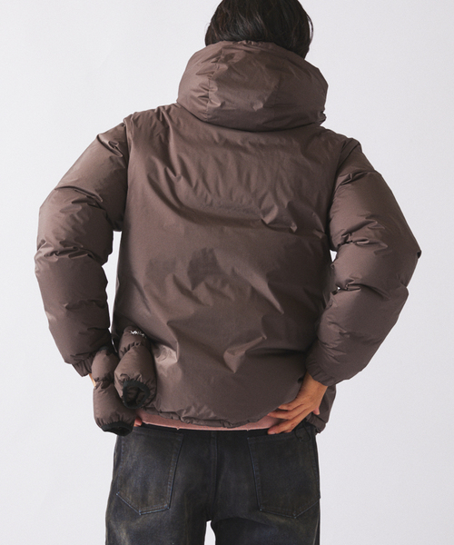 NANGA（ナンガ）の「《追加》NANGA / ナンガ 別注 オーロラテックス(R) ダウンジャケット（ダウンジャケット/コート・メンズ・ブラック/ブラウン/ライトグレー/チャコールグレー・X-LARGE/LARGE/MEDIUM）」の7枚目の写真