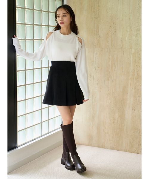 SNIDEL(スナイデル)の「ウエストリブプリーツミニスカート(スカート・レディース・グレー/ブラック/アイボリー・1/0)」の2枚目の写真