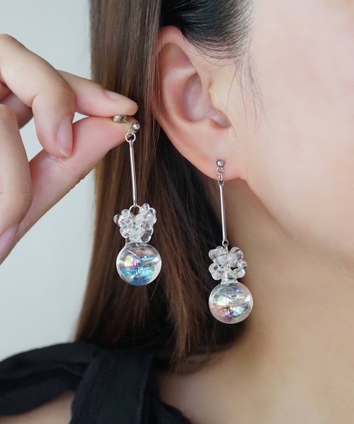 CERCA(チェルカ)の「jolie minette/ お水入り ガラスドーム キラキラ ピアス /アレルギー対応(ピアス(両耳用)・レディース・シルバー/ゴールド・FREE)」の10枚目の写真