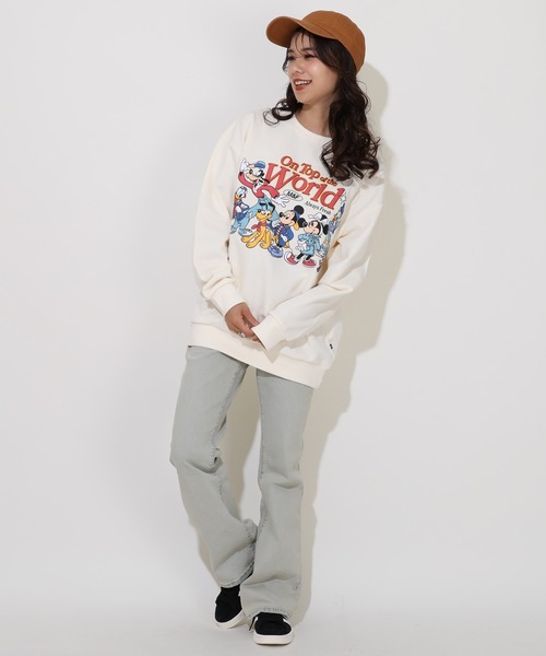 Disney(ディズニー)の「親子お揃い ディズニー WEB限定 キャラクタートレーナー 0902A(スウェット・レディース・ホワイト/ブラック・S/M/L/XL)」の6枚目の写真