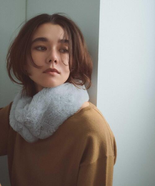 OPAQUE.CLIP（オペークドットクリップ）の「【マグネット仕様】フェイクファーミニティペット（ストール/ショール・レディース・ダークブラウン/グレー/オフホワイト/ブラウン系その他5/ライトベージュ/ブラウン系/ブラック・00）」の14枚目の写真