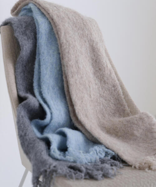 NATURAL BEAUTY BASIC（ナチュラルビューティーベーシック）の「◇メランジミストマフラー（マフラー・レディース・グレー/オフホワイト/ブルー・FREE）」の8枚目の写真