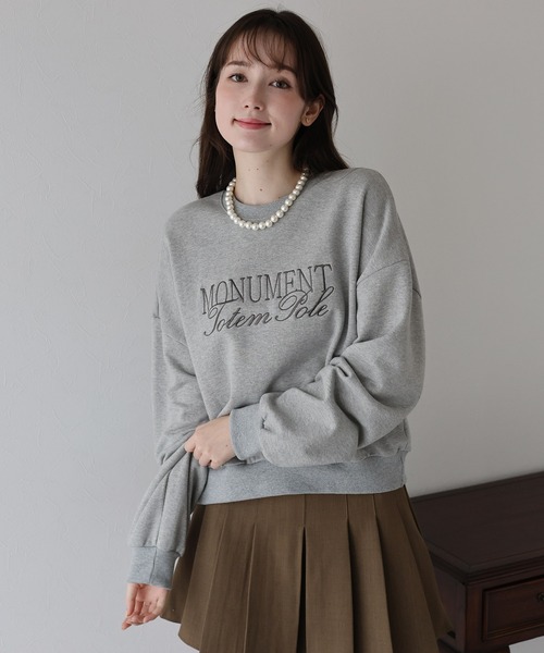 BLUEEAST（ブルーイースト）の「レタリング刺繍ショート丈スウェット（スウェット・レディース・ライトグレー/ネイビー/グレー・MEDIUM）」の21枚目の写真