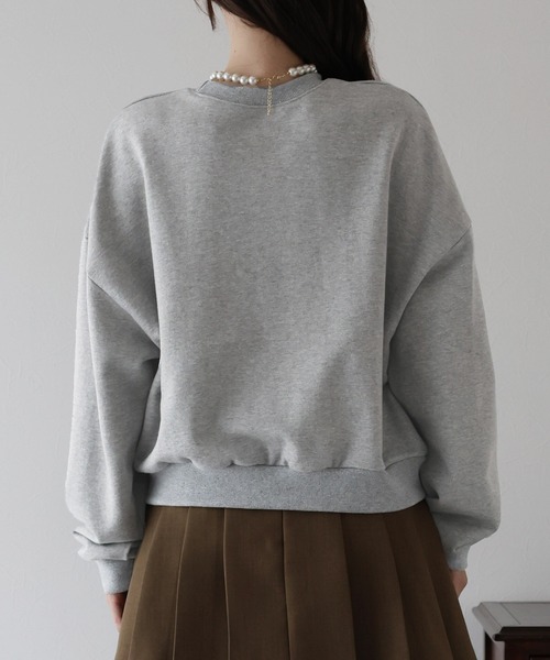 BLUEEAST（ブルーイースト）の「レタリング刺繍ショート丈スウェット（スウェット・レディース・ライトグレー/ネイビー/グレー・MEDIUM）」の11枚目の写真