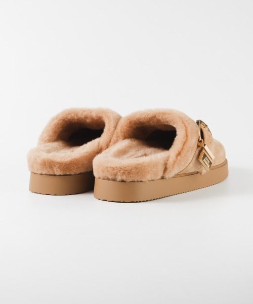 STEVE MADDEN（スティーブマデン）の「ファーバックルサボ/S.MADDEN COZYUP-VA（スリッポン・レディース・タン/ブラック・22.5cm/23.0cm/23.5cm/23.5-24/24.0cm/24.5cm）」の12枚目の写真