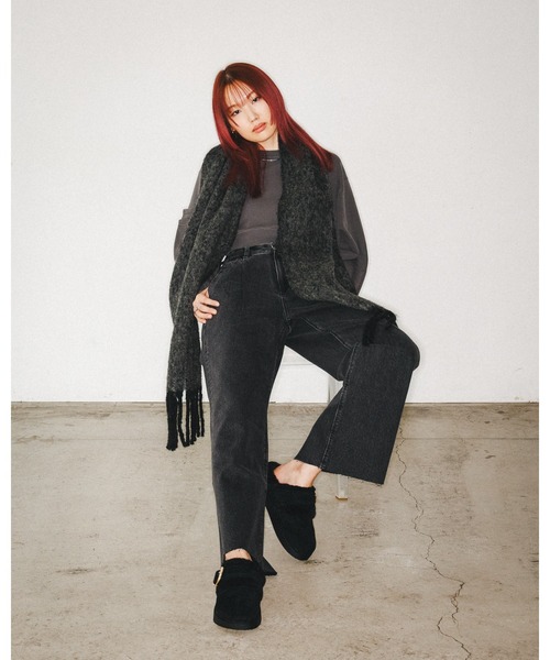 STEVE MADDEN（スティーブマデン）の「ファーバックルサボ/S.MADDEN COZYUP-VA（スリッポン・レディース・タン/ブラック・22.5cm/23.0cm/23.5cm/23.5-24/24.0cm/24.5cm）」の16枚目の写真