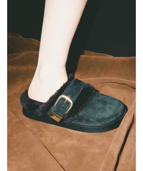 STEVE MADDEN（スティーブマデン）の「ファーバックルサボ/S.MADDEN COZYUP-VA（スリッポン・レディース・タン/ブラック・22.5cm/23.0cm/23.5cm/23.5-24/24.0cm/24.5cm）」の19枚目の写真