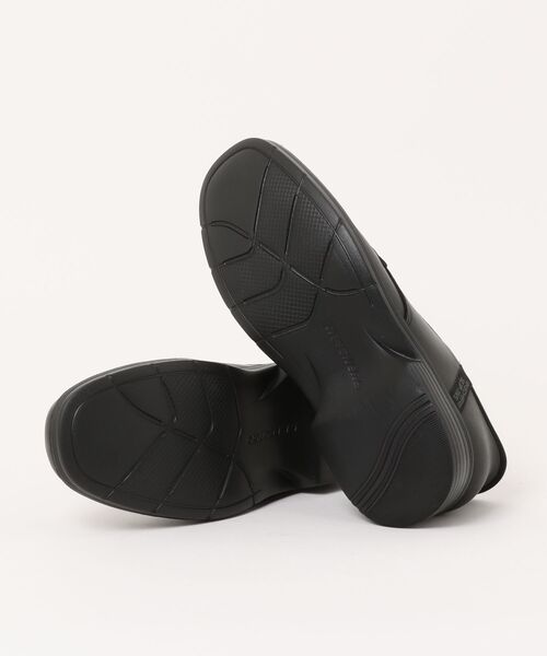 SKECHERS(スケッチャーズ)の「SKECHERS スケッチャーズ SLIP-INS スリップインズ CASWELL-ALFIE【軽量】メンズビジネスシューズ Uチップ ゴムひも(キャスウェル) 205220(ドレスシューズ・メンズ・ブラック・25.0cm/25.5cm/26.0cm/26.5cm/27.0cm/27.5cm/28.0cm/29.0cm/29.5cm)」の3枚目の写真