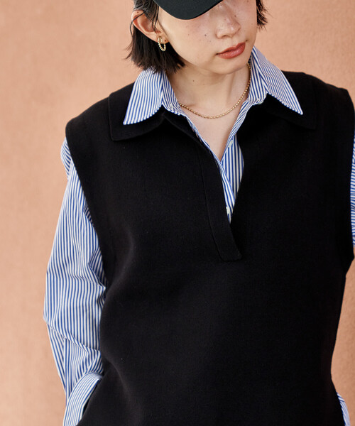 FREAK'S STORE（フリークスストア）の「＜マシーンウォッシャブル＞スウェットライクニット スキッパーポロ襟 ベスト/襟付きニット ＜セットアップ対応＞（ベスト・レディース・ネイビー/ライトグレー/ブラック・ﾌﾘ-）」の4枚目の写真