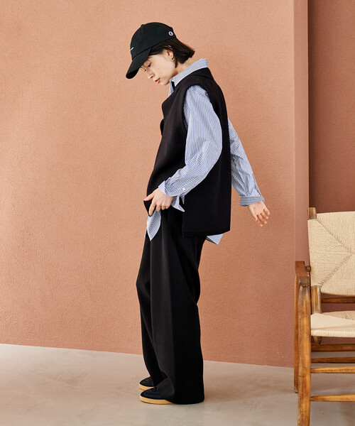 FREAK'S STORE（フリークスストア）の「＜マシーンウォッシャブル＞スウェットライクニット スキッパーポロ襟 ベスト/襟付きニット ＜セットアップ対応＞（ベスト・レディース・ネイビー/ライトグレー/ブラック・ﾌﾘ-）」の7枚目の写真