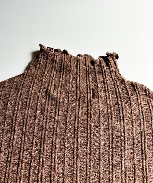 VIBGYOR（ヴィブジョー）の「スリムリブ編み ハイネックニット / ベーシック韓国 Y2K 美シルエット 秋冬(CZ)（ニット/セーター・レディース・グレー/ベージュ/ホワイト/ピンク/ブラック/ライトベージュ/アイボリー/イエロー・FREE）」の12枚目の写真