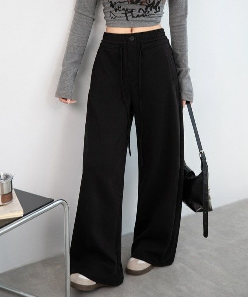 gossip!ロサンゼルス(ゴシップロサンゼルス)の「【Y2Kガーリー】カジュアルワイドストレートパンツ(スウェットパンツ・レディース・グレー/ブラック・FREE)」の2枚目の写真