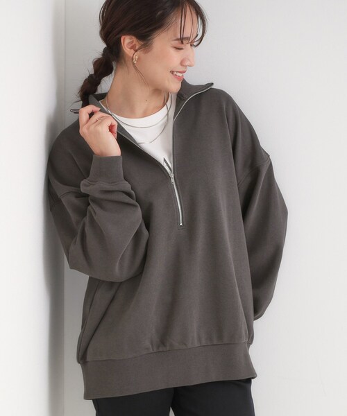 Cutie Blonde（キューティーブロンド）の「8色の選べる楽しさ ハーフジップ オーバーサイズスウェット（スウェット・レディース・アイボリー/グレー/チャコールグレー/オレンジ/パープル/ブルー系その他/ライトイエロー系/ダークブラウン・00）」の3枚目の写真